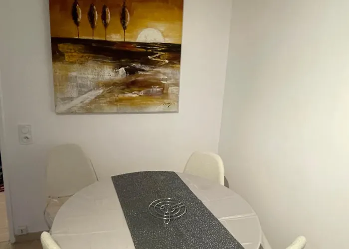 Apartment F2 Cosy Au Coeur De Thionville - Proche Gare & Luxembourg Diedenhofen