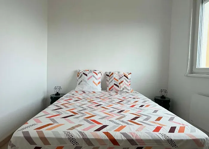 F2 Cosy Au Coeur De Thionville - Proche Gare & Luxembourg